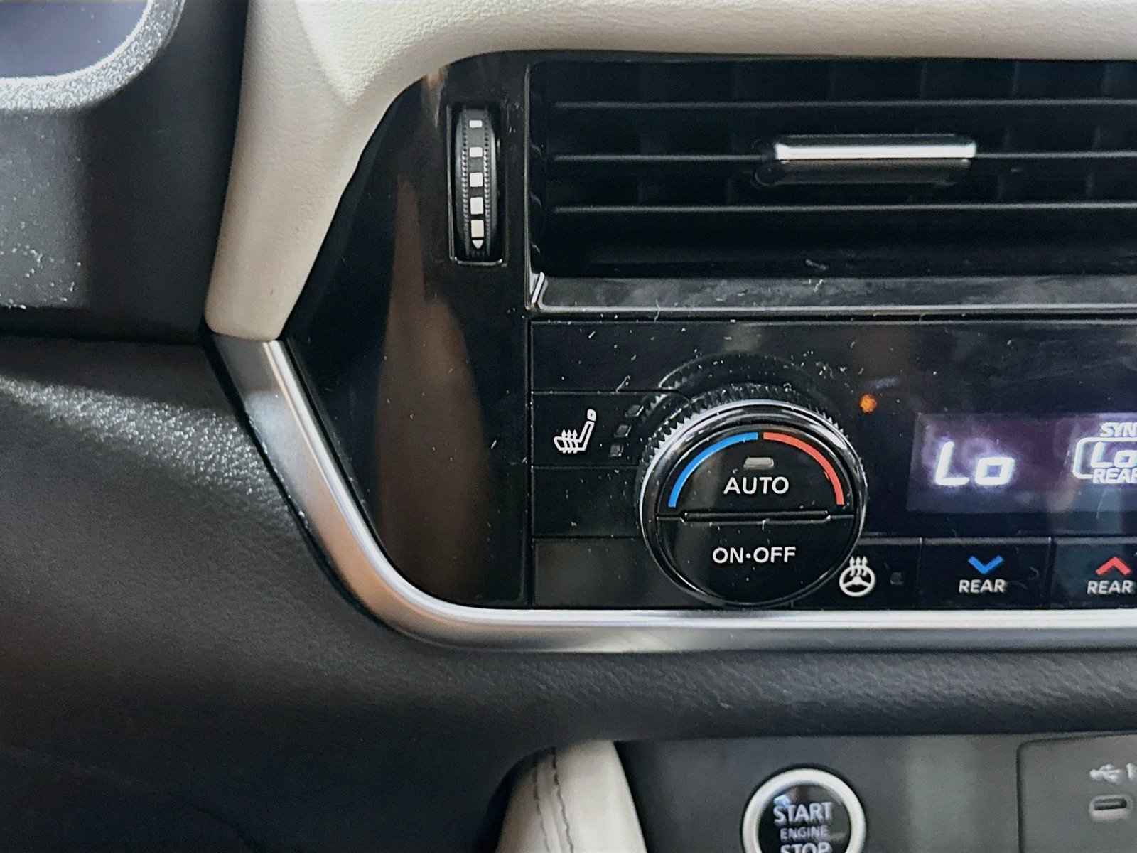 Used 2021 Nissan Rogue SL w/ Premium Package FWD image 20