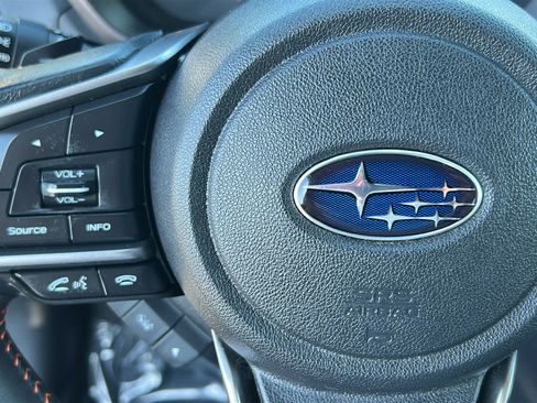 Used 2020 Subaru Crosstrek 2.0i Premium w/ Moonroof Package 2 AWD/4WD image 19