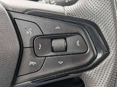 Used 2025 Chevrolet TrailBlazer LT FWD image 24