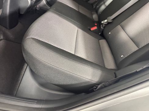 Used 2025 Kia Soul LX FWD image 23