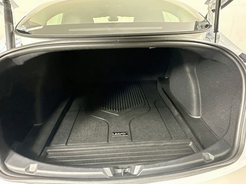 Used 2023 Tesla Model 3 Standard Range RWD image 27