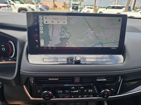 Used 2025 Nissan Rogue SL w/ Tech Package FWD image 25