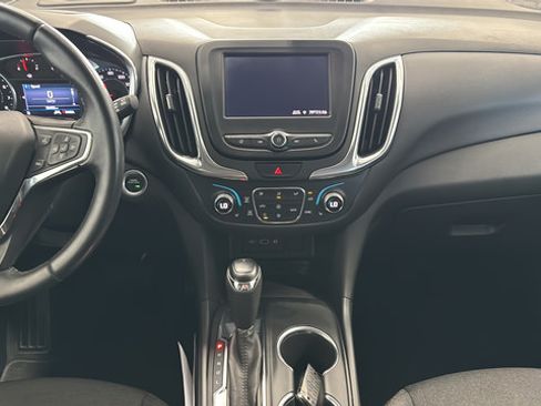 Used 2021 Chevrolet Equinox LT AWD/4WD image 13