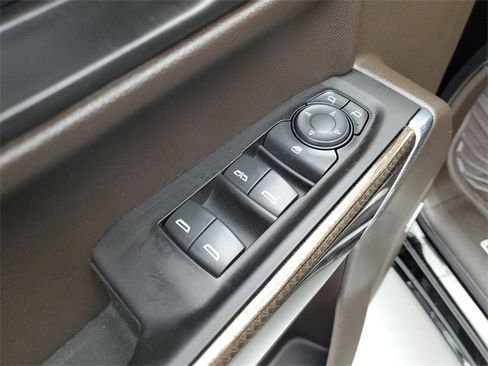 Used 2021 Chevrolet Silverado 1500 LT Trail Boss w/ LT Trail Boss Premium Package image 20