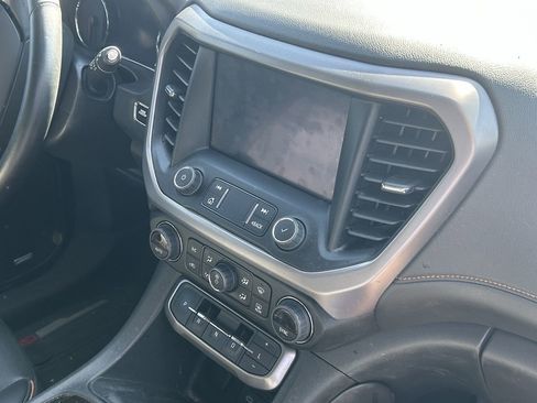 Used 2023 GMC Acadia AT4 w/ Technology Package AWD/4WD image 11