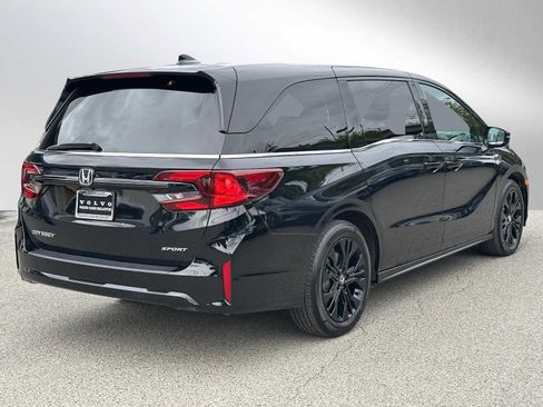 Used 2025 Honda Odyssey Sport-L image 3