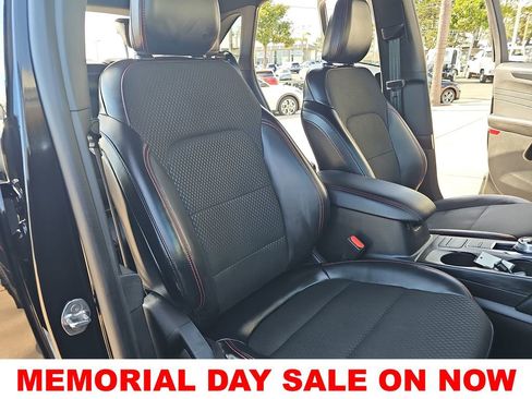 Used 2025 Ford Escape ST-Line FWD image 10