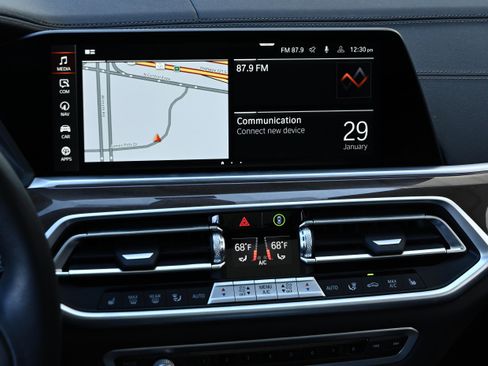 Certified 2023 BMW X5 xDrive40i w/ Premium Package image 15