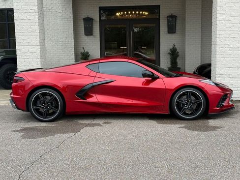 Used 2022 Chevrolet Corvette Stingray Preferred Cpe w/ Battery Protection Package RWD image 4