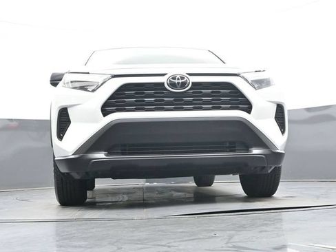 Used 2025 Toyota RAV4 LE FWD image 38