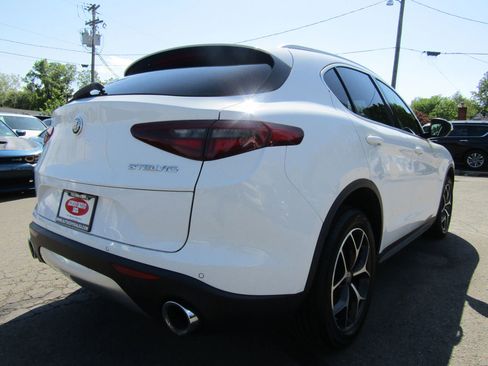 Used 2019 Alfa Romeo Stelvio Ti AWD/4WD image 7