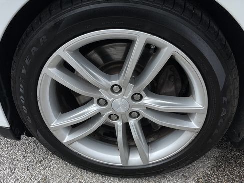 Used 2013 Tesla Model S image 10