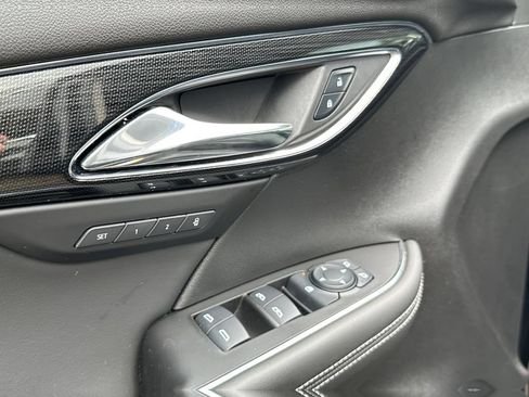 Used 2023 Buick Envision Essence AWD/4WD image 12