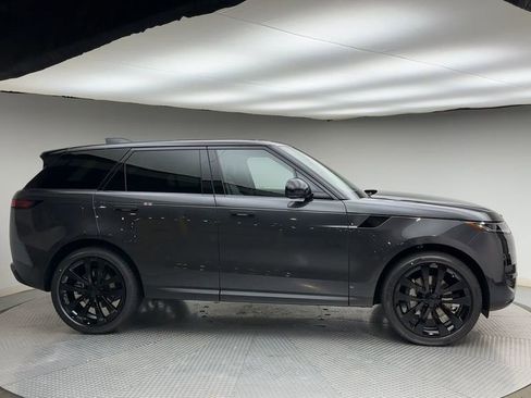 New 2026 Land Rover Range Rover Sport SE image 9