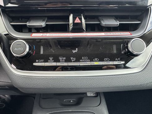 New 2026 Toyota Corolla LE w/ LE Premium Package FWD image 18