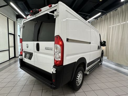 Used 2025 RAM ProMaster 2500 w/ U-Haul Equipment Group FWD image 5