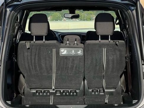 Used 2018 Chrysler Pacifica Touring Plus w/ S Appearance Package image 21