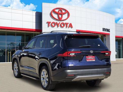 Certified 2026 Toyota Grand Highlander FWD image 3