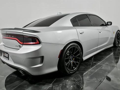 Used 2019 Dodge Charger SRT Hellcat w/ Harman/Kardon Audio Group image 11