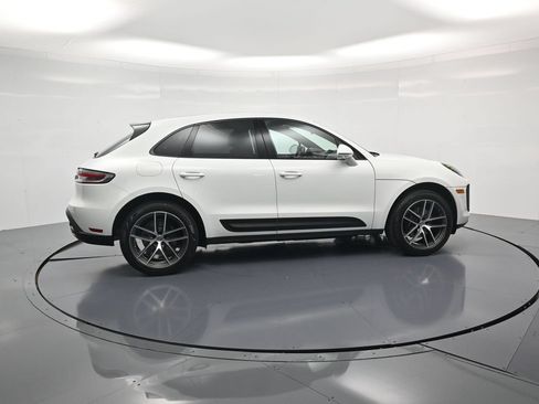 Certified 2026 Porsche Macan AWD/4WD image 37