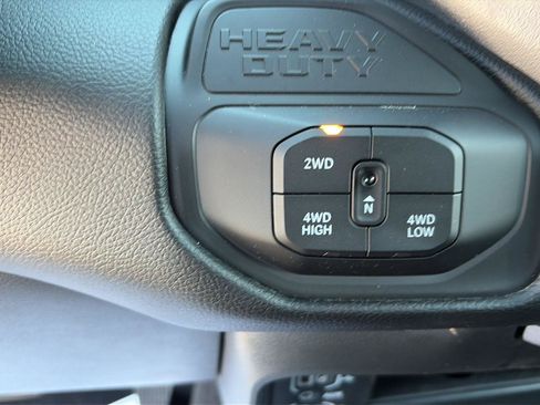 Used 2026 RAM 2500 Big Horn AWD/4WD image 14