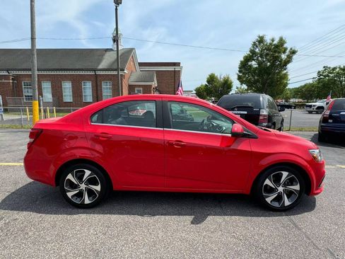 Used 2020 Chevrolet Sonic Premier FWD image 11
