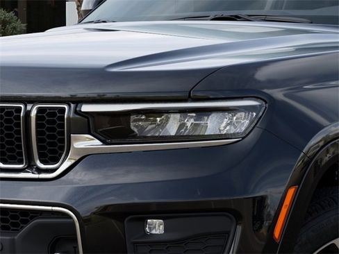 New 2025 Jeep Grand Cherokee Overland w/ Luxury Tech Group IV image 10