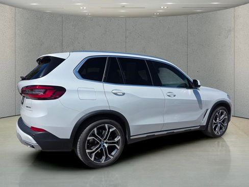 Used 2023 BMW X5 sDrive40i w/ Climate Comfort Package RWD image 3