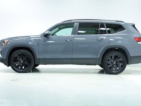 New 2026 Volkswagen Atlas SE FWD image 4