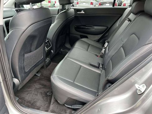 Used 2022 Kia Sportage EX FWD image 6