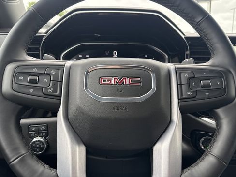 Used 2025 GMC Sierra 1500 SLT w/ SLT Premium Plus Package AWD/4WD image 24