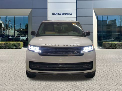 New 2026 Land Rover Range Rover SE image 8