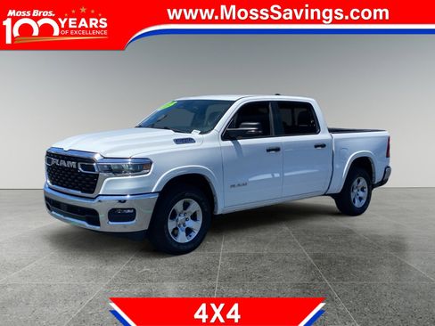 Used 2025 RAM 1500 Big Horn AWD/4WD image 1