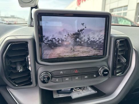 Used 2023 Ford Bronco Sport AWD/4WD image 12