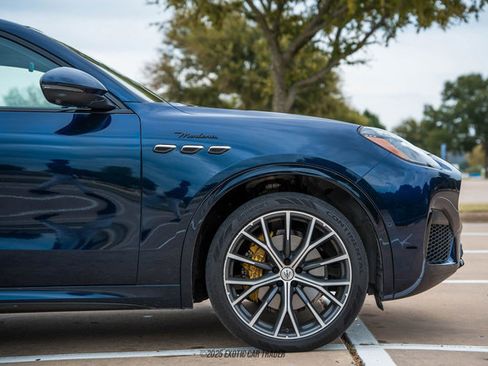 Used 2023 Maserati Grecale Modena image 11