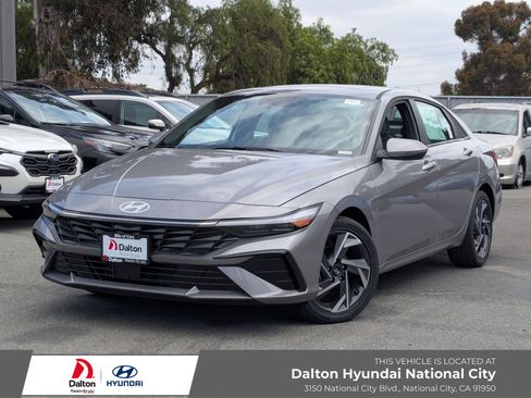 New 2025 Hyundai Elantra Limited image 1