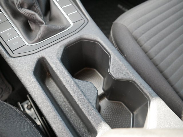 Certified 2023 Volkswagen Jetta S FWD image 34