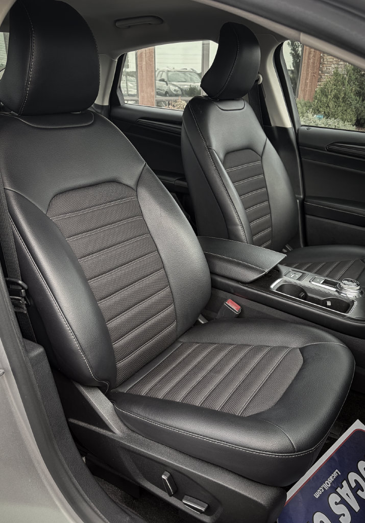 Used 2018 Ford Fusion SE w/ Equipment Group 601A FWD image 29