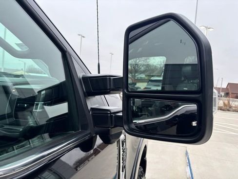 Used 2024 Ford F350 Platinum w/ Tremor Off-Road Package image 21