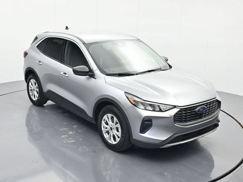 Used 2024 Ford Escape Active FWD image 30