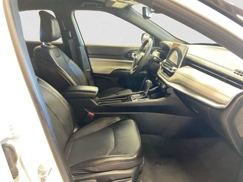 Used 2023 Jeep Compass Limited image 16