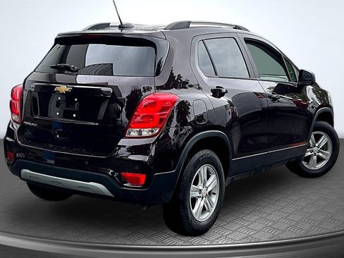 Used 2022 Chevrolet Trax LT w/ Driver Confidence Package AWD/4WD image 6