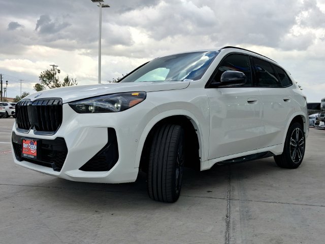 New 2027 BMW X1 xDrive28i w/ Technology Package AWD/4WD image 3