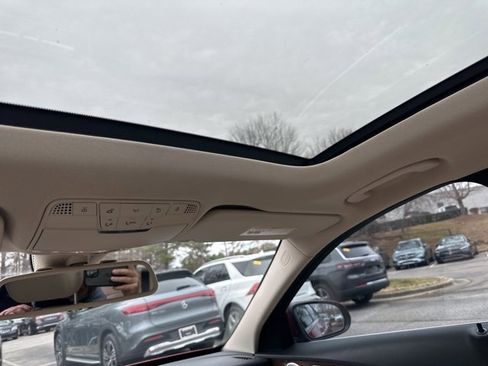 Used 2017 Mercedes-Benz C 300 4MATIC Sedan image 12