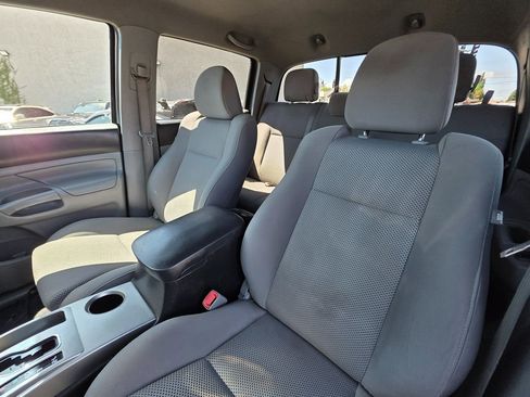 Used 2014 Toyota Tacoma PreRunner w/ TRD Off-Road Package image 25