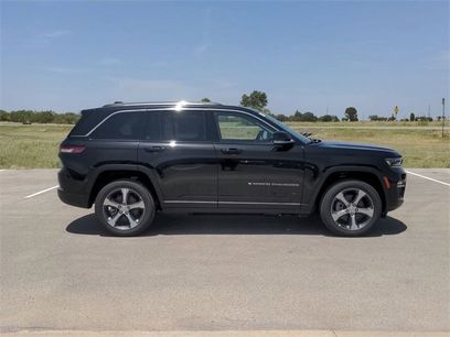 New 2023 Jeep Grand Cherokee 4WD 4xe w/ Luxury Tech Group II