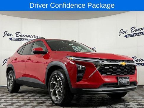 New 2026 Chevrolet Trax LT w/ Driver Confidence Package FWD image 4