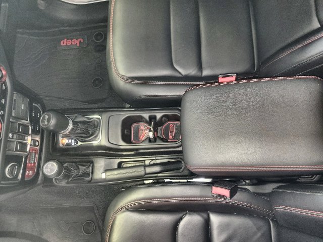 Used 2024 Jeep Wrangler Unlimited Rubicon AWD/4WD image 21