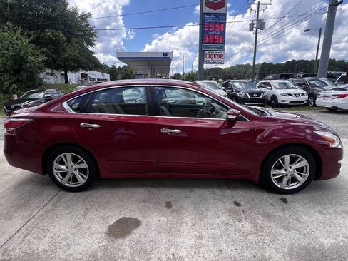 Used 2015 Nissan Altima 2.5 SL w/ Technology Package FWD image 7