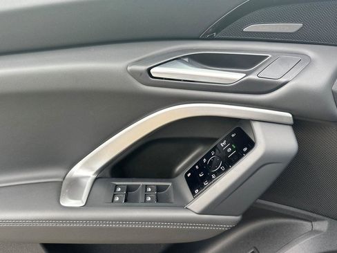 New 2025 Audi Q5 Premium Plus w/ Premium Plus image 10